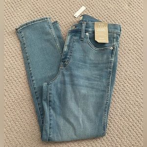 NWT Madewell Jeans.  Midrise Stovepipe 29